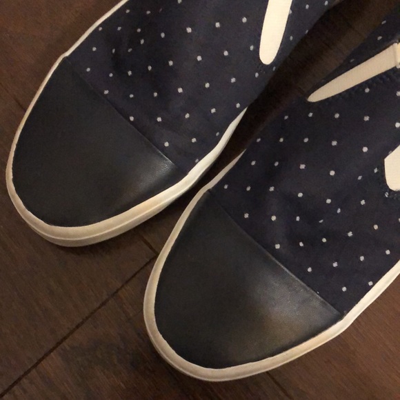 ED by Ellen Degeneres navy blue polka dot loafers. Rubber “love” sole. Cute! - Picture 7 of 9